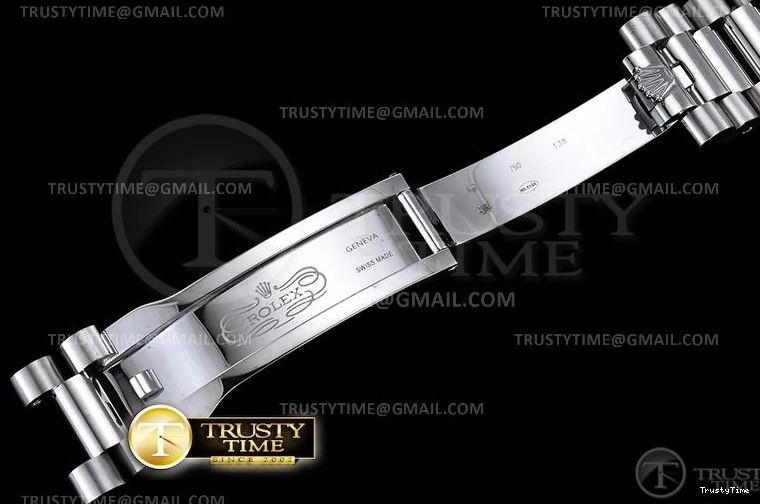 0214 RDD0224E – DayDate 36mm MoistureWicking 706